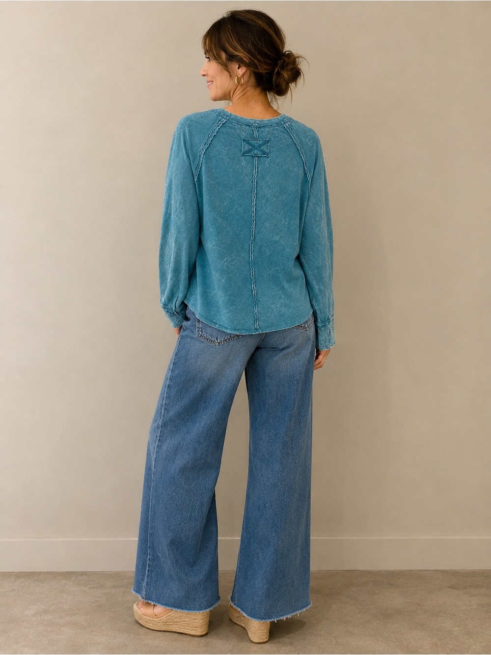 Zenana Mineral Washed Teal Raglan Long-Sleeve Pullover Raw Hem - Picture 3 of 6